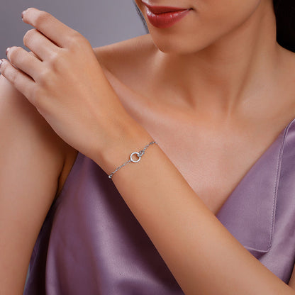 Silver Graceful Circle Bracelet