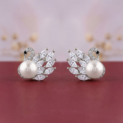 Silver Chloe Pearl Earrings
