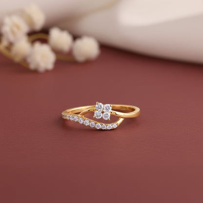 Gold Charming Flora Lab Grown Diamond Ring