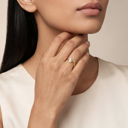 Anushka Sharma Gold Aurora Flame Lab Grown Diamond Ring (Size 12)