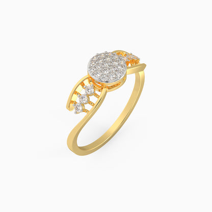 Gold Shining Cluster Diamond Ring