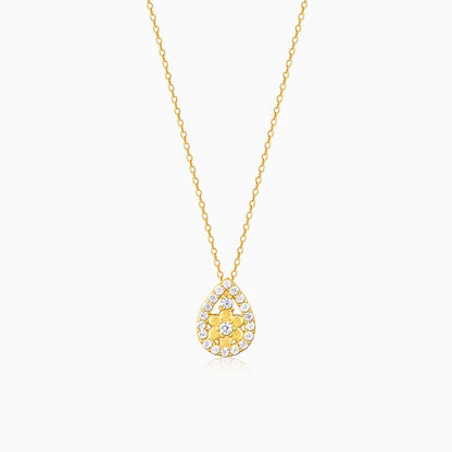 Golden Studded Delight Pendant With Link Chain