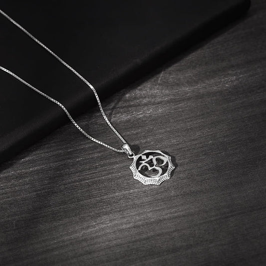 Silver Graceful Om Pendant With Box Chain For Him
