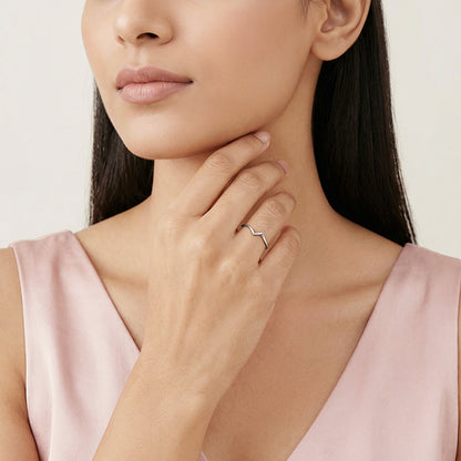 Silver Curvy Lines Ring