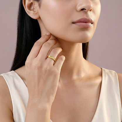 Golden Engraved Wheat Ring (Size 12)