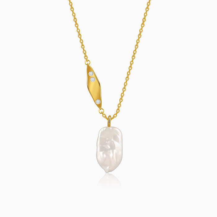 Golden Emilia Pearl Necklace
