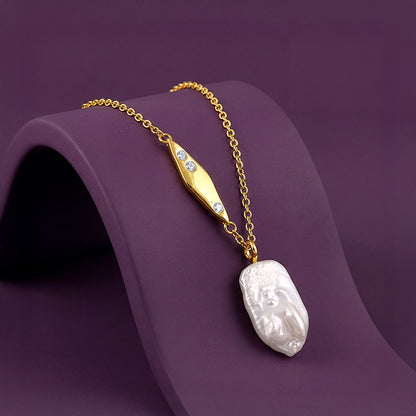 Golden Emilia Pearl Necklace