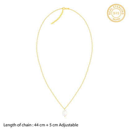 Golden Zooey Pearl Necklace