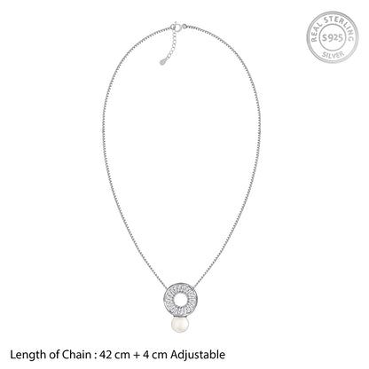 Silver Lizzie Pearl Necklace