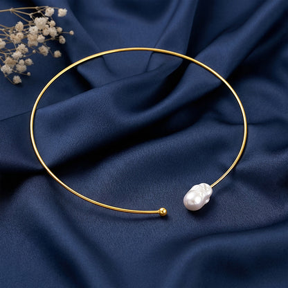 Golden Judy Pearl Necklace