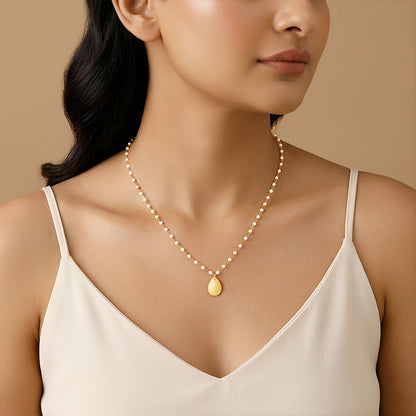 Golden Colleen Pearl Necklace