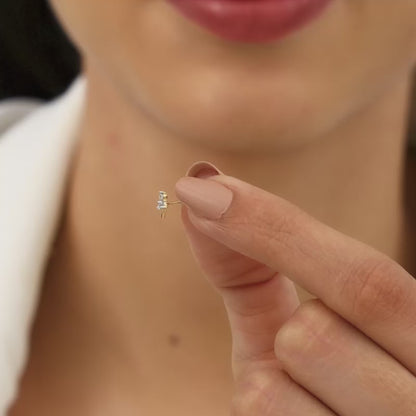 Anushka Sharma Gold Blossom In Love Diamond Nose Pin
