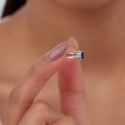 Silver Blue Admiring Ring
