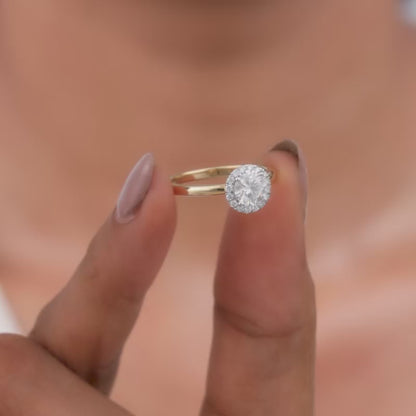 Anushka Sharma Gold Audrey Halo Solitaire Lab Grown Diamond Ring